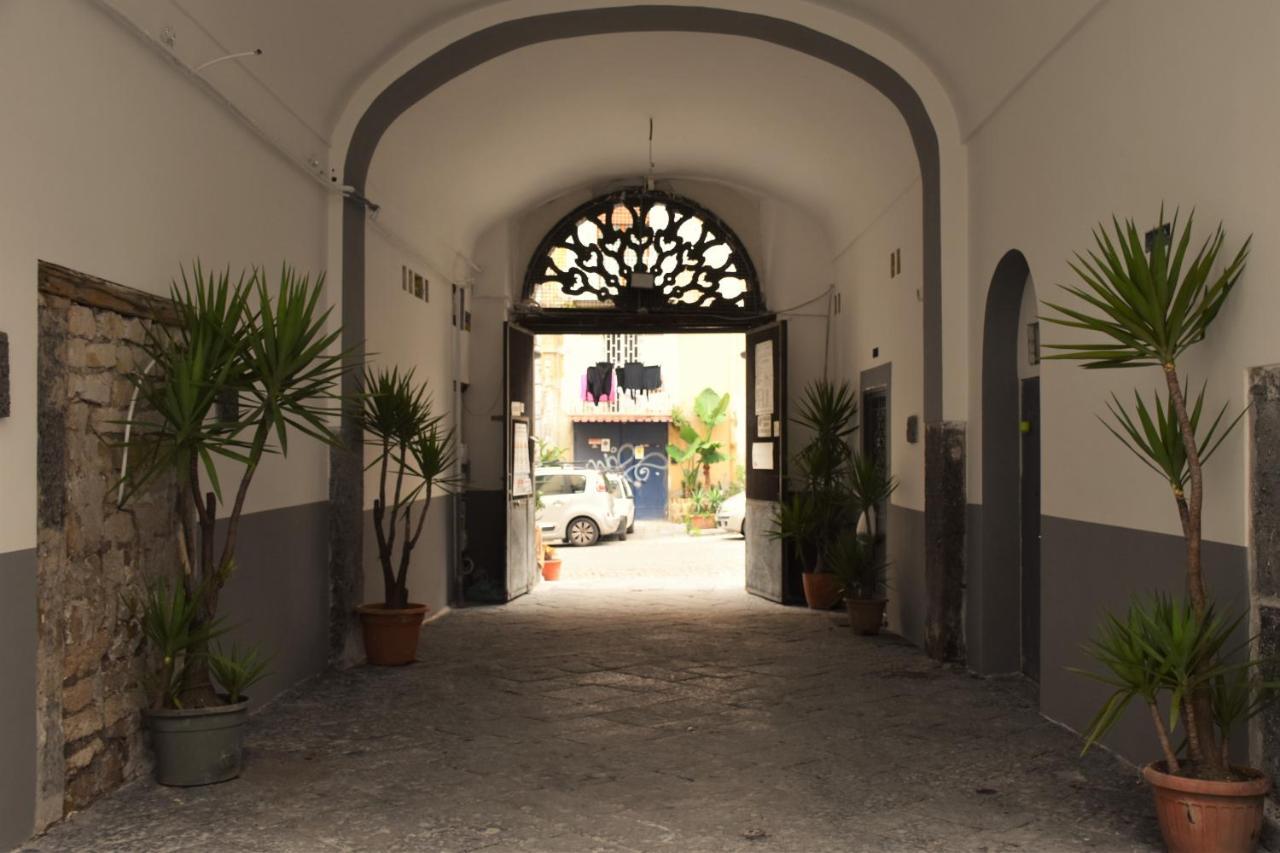 La Cartolina Di Napoli Parking Free Small Car Nápoles Exterior foto